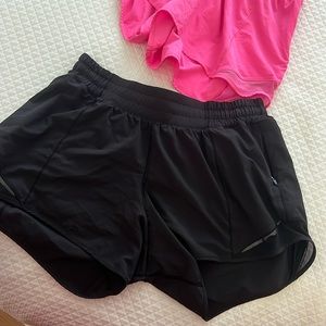 Lululemon hotty hot low rise short 4 inch